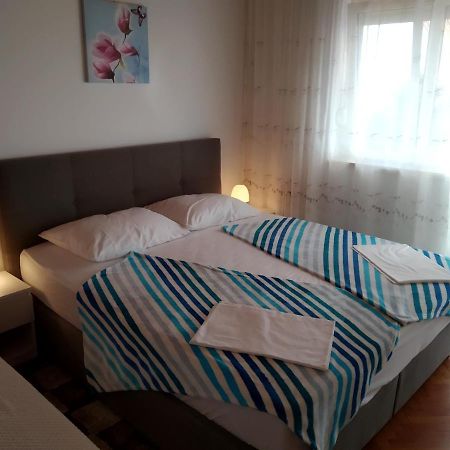 Ines Apartman Novi Vinodolski Kültér fotó